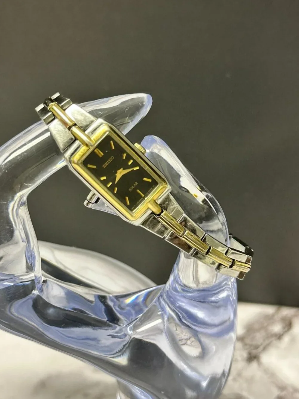 Vintage Seiko Solar Watch Women Silver Gold Two Tone Black Dial 5.75 Inch - Picture 3 of 12